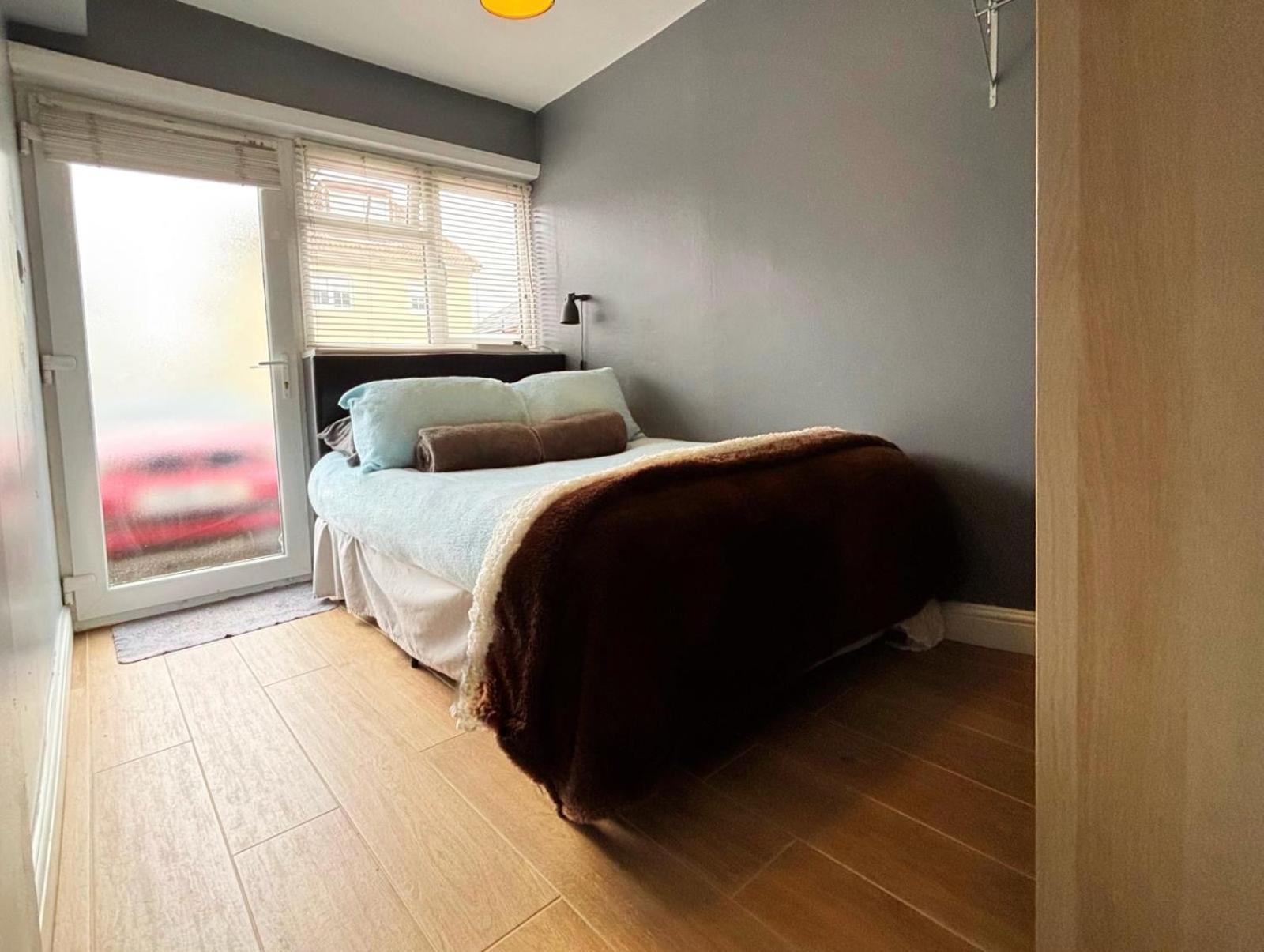 Shirley Apartments, Cozy Studio, Self Check In, 10 Min Drive To City Centre, Walking To Redbridge Train Station Southampton Eksteriør billede